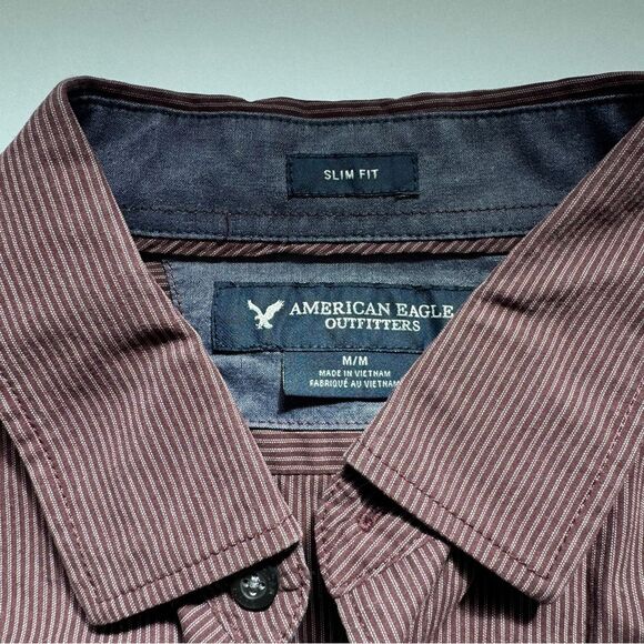 American Eagle Slim Fit Long Sleeve Button Down Burgundy Size Medium - Picture 2 of 6